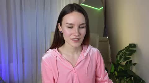 Snapshot of clare_ff chatting on March 9, 2025, 9:24 am Claire online show from March 9, 2025, 9:24 am