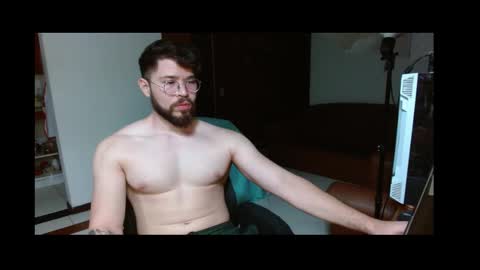 Snapshot of clark_14 chatting on November 22, 2025, 5:50 am Clark online show from November 22, 2025, 5:50 am