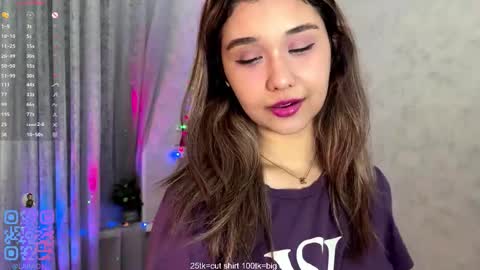 Snapshot of clary_cloud chatting on December 16, 2025, 6:57 pm Lara online show from December 16, 2025, 6:57 pm