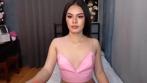 Snapshot of classy_maika chatting on February 3, 2025, 1:40 pm maika online show from February 3, 2025, 1:40 pm