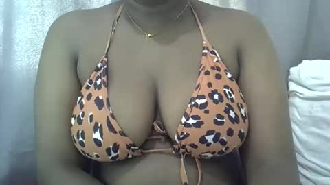 Snapshot of classy_zoey chatting on December 3, 2025, 8:45 am classy_zoey online show from December 3, 2025, 8:45 am