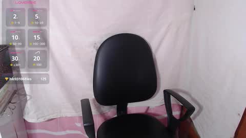 clawdeen_gh online show from November 5, 2025, 1:22 pm