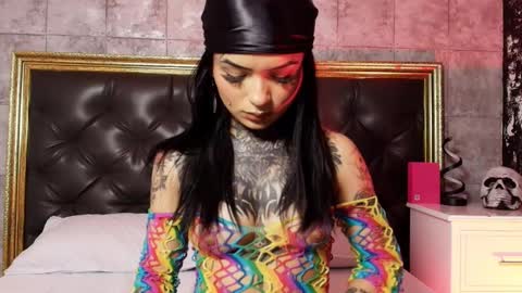 Snapshot of cleeoadams_ chatting on February 18, 2025, 4:48 am Cleo Adams online show from February 18, 2025, 4:48 am