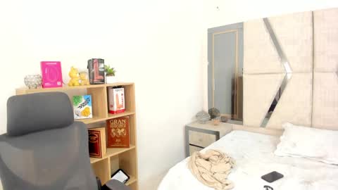 Snapshot of cleeoadams_ chatting on September 16, 2025, 4:13 am Cleo Adams online show from September 16, 2025, 4:13 am