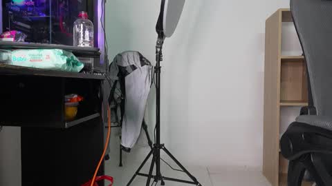 Snapshot of cleeoadams_ chatting on November 30, 2025, 5:11 am Cleo Adams online show from November 30, 2025, 5:11 am