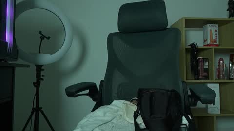 Snapshot of cleeoadams_ chatting on December 2, 2025, 4:51 am Cleo Adams online show from December 2, 2025, 4:51 am