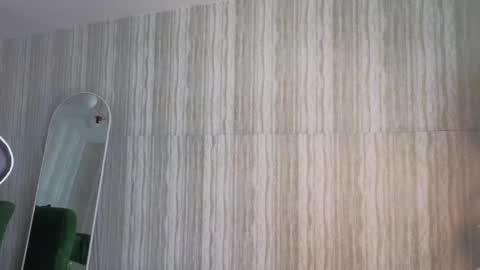 Snapshot of clementine_t chatting on November 26, 2025, 12:28 pm Clementine online show from November 26, 2025, 12:28 pm