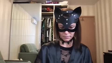 cleo_catra online show from October 5, 2025, 12:36 pm