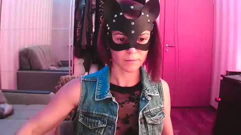 cleo_catra online show from October 10, 2025, 2:27 pm