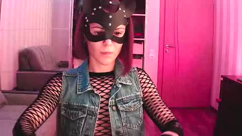 cleo_catra online show from October 16, 2025, 7:26 pm