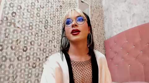 Snapshot of cleo_nilee chatting on October 31, 2025, 4:57 am cleo online show from October 31, 2025, 4:57 am