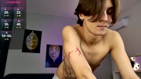 Snapshot of cleo_stringer_ chatting on November 2, 2025, 6:49 am Cleo online show from November 2, 2025, 6:49 am