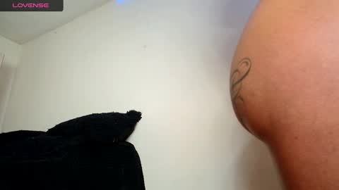 Snapshot of clermontt chatting on March 8, 2025, 5:01 pm clermontt online show from March 8, 2025, 5:01 pm