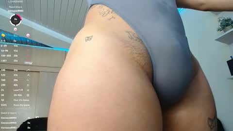 Snapshot of clermontt chatting on October 12, 2025, 11:42 am clermontt online show from October 12, 2025, 11:42 am