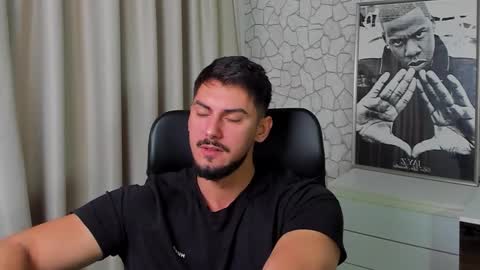 Snapshot of clintmasterss chatting on October 29, 2025, 6:59 am ClintMasterss online show from October 29, 2025, 6:59 am