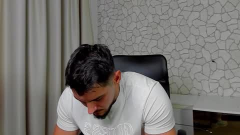 Snapshot of clintmasterss chatting on November 4, 2025, 5:50 am ClintMasterss online show from November 4, 2025, 5:50 am