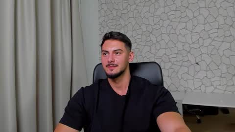 Snapshot of clintmasterss chatting on November 8, 2025, 5:18 am ClintMasterss online show from November 8, 2025, 5:18 am