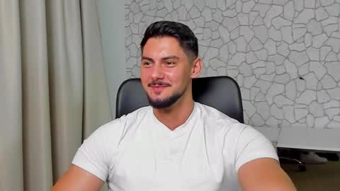 Snapshot of clintmasterss chatting on November 16, 2025, 5:02 am ClintMasterss online show from November 16, 2025, 5:02 am