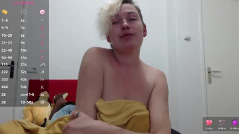 Syl  online show from February 23, 2025, 9:48 pm