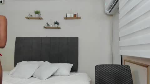 Snapshot of cloe_harry chatting on November 9, 2025, 12:14 pm Cloe x Harry online show from November 9, 2025, 12:14 pm