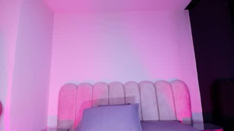 Cloe  Stanfort online show from November 27, 2025, 7:27 pm