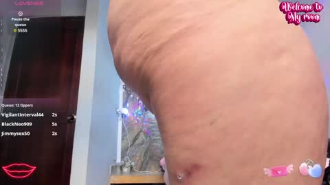 Snapshot of cloee_rabbyt chatting on January 10, 2025, 2:55 pm CLOE online show from January 10, 2025, 2:55 pm