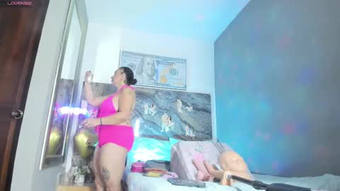 Snapshot of cloee_rabbyt chatting on March 5, 2025, 11:38 am CLOE online show from March 5, 2025, 11:38 am