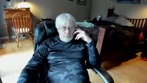 cloudalert62 online show from March 9, 2025, 4:00 pm