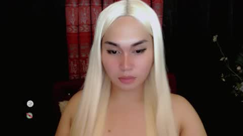 Snapshot of cloudia_babe chatting on January 14, 2025, 8:37 pm Cloudia babe69 online show from January 14, 2025, 8:37 pm
