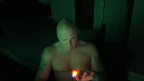 Snapshot of cloudy_dayz69 chatting on October 21, 2025, 7:42 am Cloudy Dayz online show from October 21, 2025, 7:42 am