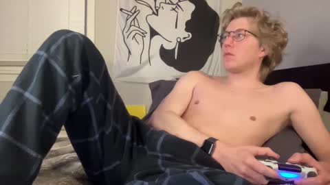 Snapshot of clydeaustin chatting on December 26, 2024, 3:59 am Clyde Austin online show from December 26, 2024, 3:59 am