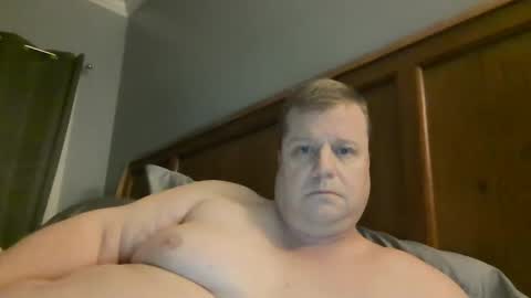 Snapshot of cmachen chatting on January 29, 2025, 11:35 pm cmachen online show from January 29, 2025, 11:35 pm