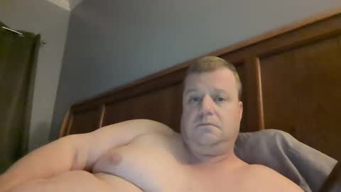 Snapshot of cmachen chatting on February 1, 2025, 12:51 am cmachen online show from February 1, 2025, 12:51 am