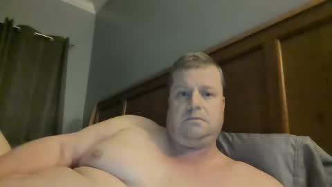 Snapshot of cmachen chatting on February 10, 2025, 11:34 pm cmachen online show from February 10, 2025, 11:34 pm