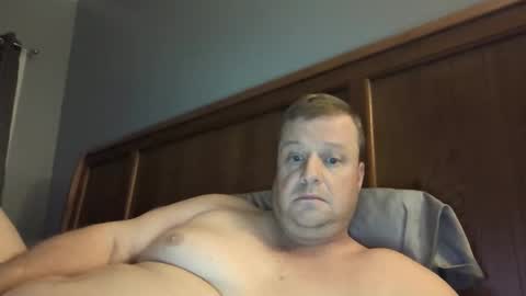 Snapshot of cmachen chatting on November 6, 2025, 11:48 pm cmachen online show from November 6, 2025, 11:48 pm