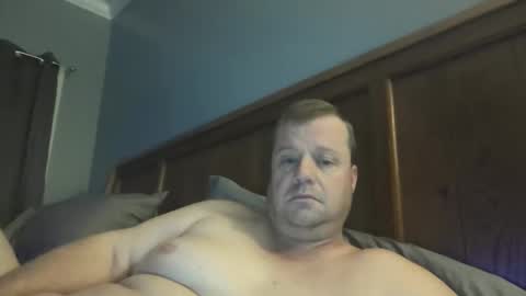 Snapshot of cmachen chatting on November 8, 2025, 3:45 pm cmachen online show from November 8, 2025, 3:45 pm