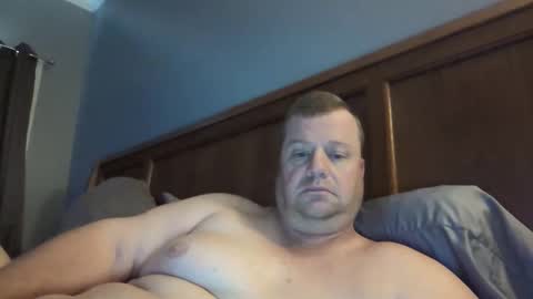 Snapshot of cmachen chatting on November 22, 2025, 3:44 pm cmachen online show from November 22, 2025, 3:44 pm