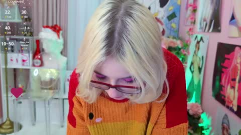 Mia online show from December 17, 2024, 10:43 pm