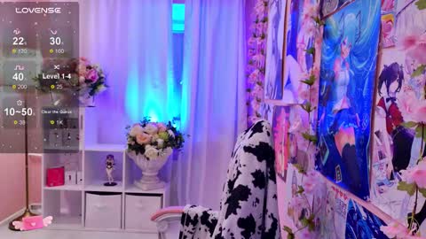 Mia online show from October 4, 2025, 12:03 pm