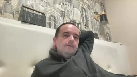 Snapshot of colambus555 chatting on November 19, 2025, 8:20 pm colambus555 online show from November 19, 2025, 8:20 pm