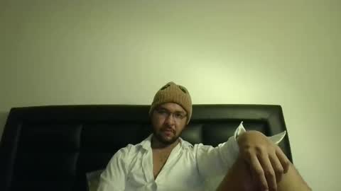 Snapshot of colausex chatting on November 23, 2025, 4:34 am colausex online show from November 23, 2025, 4:34 am