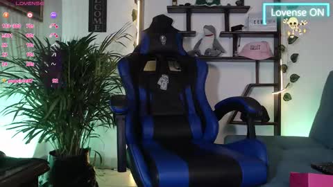 Colby Scott online show from October 31, 2025, 1:23 pm