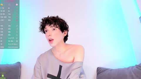 Snapshot of colestorm chatting on October 17, 2025, 8:55 pm COLE online show from October 17, 2025, 8:55 pm