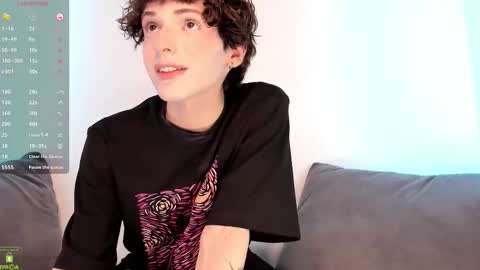Snapshot of colestorm chatting on October 18, 2025, 8:53 pm COLE online show from October 18, 2025, 8:53 pm