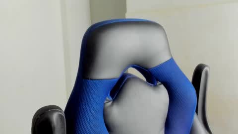 Snapshot of colin_prince2 chatting on February 16, 2025, 12:41 am COLIN online show from February 16, 2025, 12:41 am