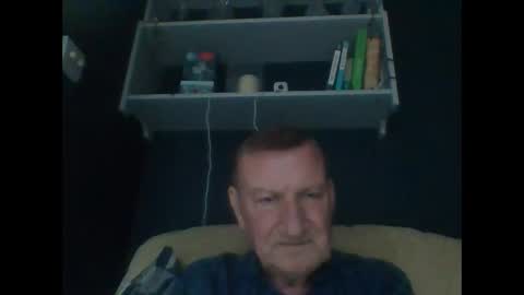 Snapshot of colinbeech chatting on December 17, 2024, 1:38 pm colinbeech online show from December 17, 2024, 1:38 pm