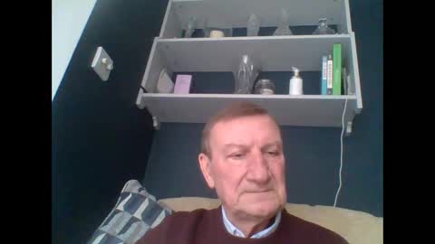 Snapshot of colinbeech chatting on January 13, 2025, 12:24 pm colinbeech online show from January 13, 2025, 12:24 pm