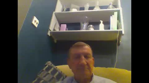 Snapshot of colinbeech chatting on January 13, 2025, 8:37 pm colinbeech online show from January 13, 2025, 8:37 pm