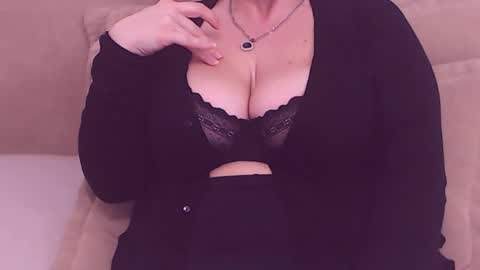 Snapshot of college_dream_bbw chatting on February 9, 2025, 3:12 pm Maddison online show from February 9, 2025, 3:12 pm