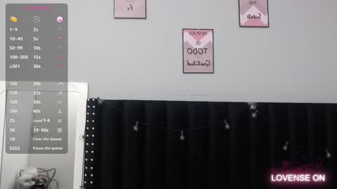 Snapshot of colombia_mommy_ chatting on December 16, 2024, 12:27 pm GRETCHEN online show from December 16, 2024, 12:27 pm